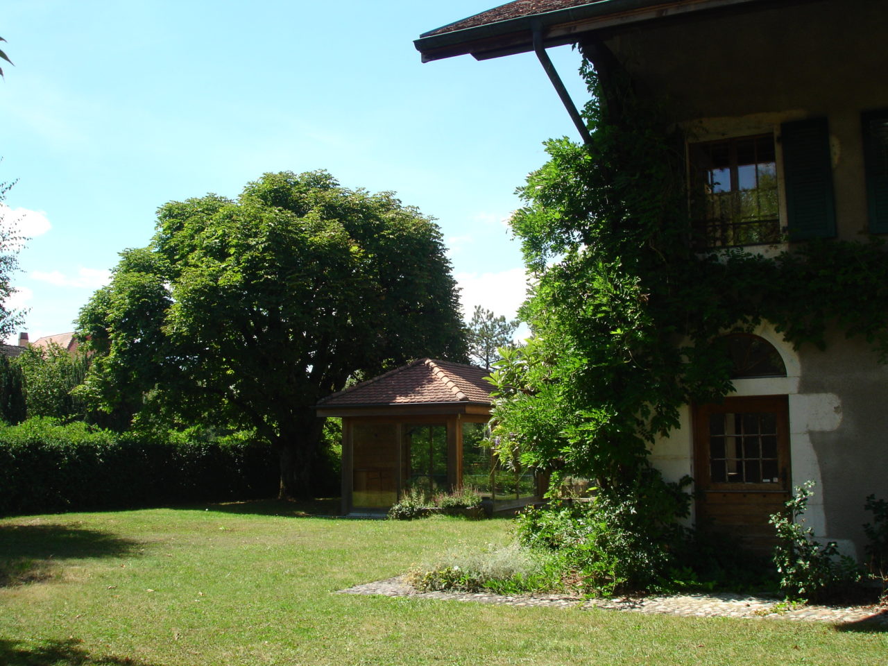 La Maison du Soleil et son jardin